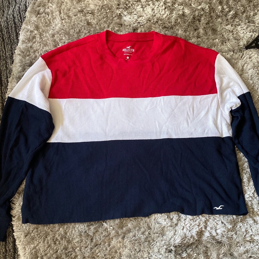 Hollister “Boyfriend Tee”